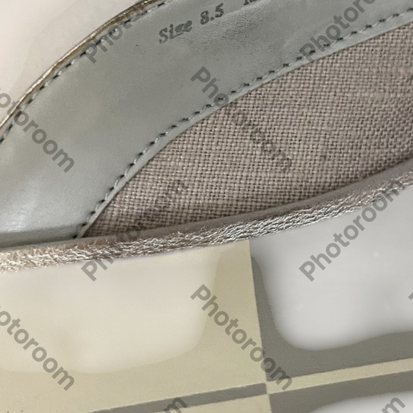 DOLCE VITA silver leather slip on in size 81/2 - Picture 4 of 6